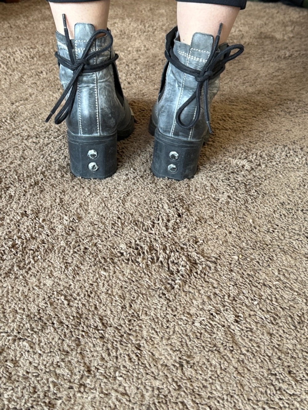 Fly London Women's Distressed Gray Leather Chelsea Booties - Picture 3 of 5